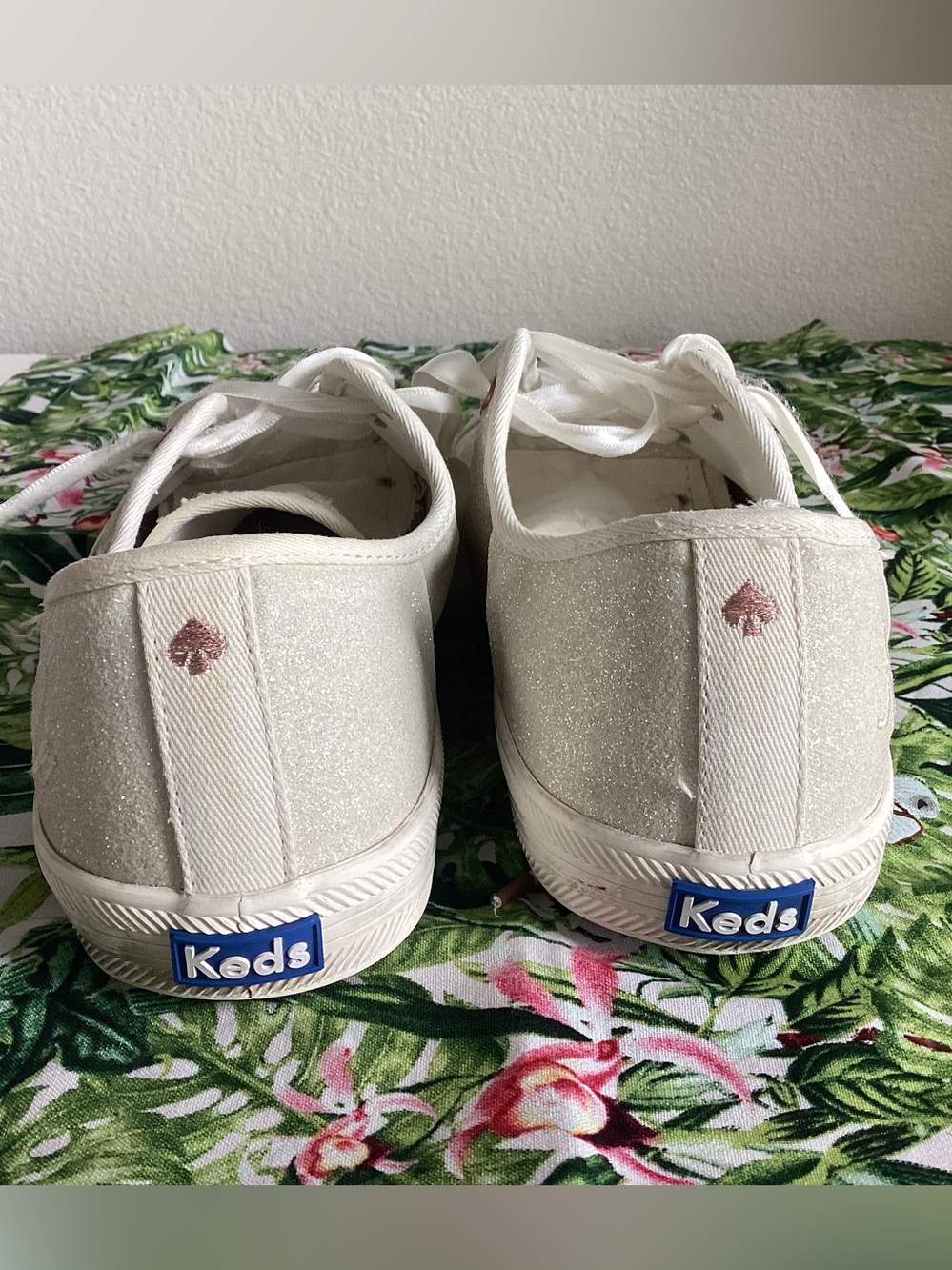 Children’s Kate Spade Keds cream Glitter Lace-Up Sneakers w/ rose gold eyelets - Picture 2 of 8